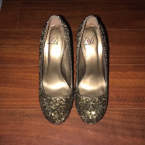 Sequin bronze / brown platformed pumps - Picture 2 of 4
